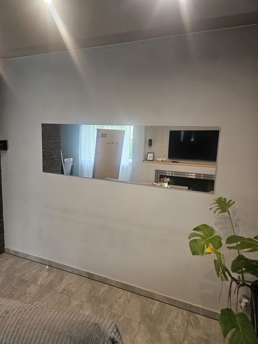 Lustro do zawieszenia  na ścianę.