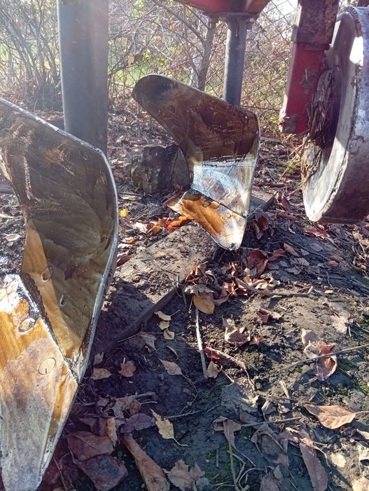 Продам Плуг 2-25