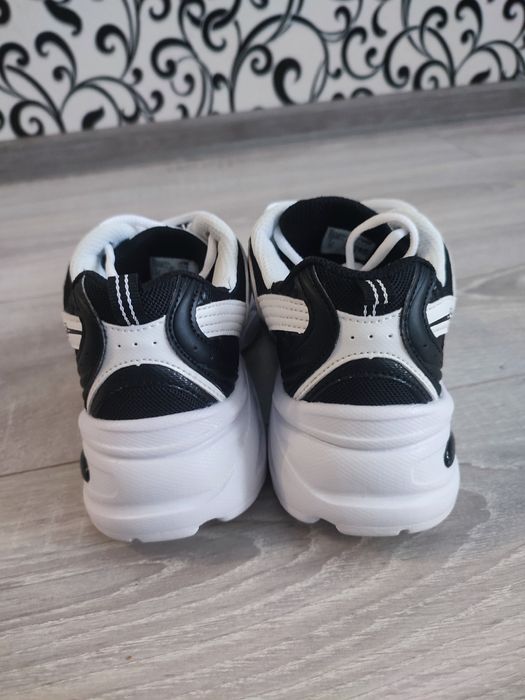 Кросівки New Balance 35 р