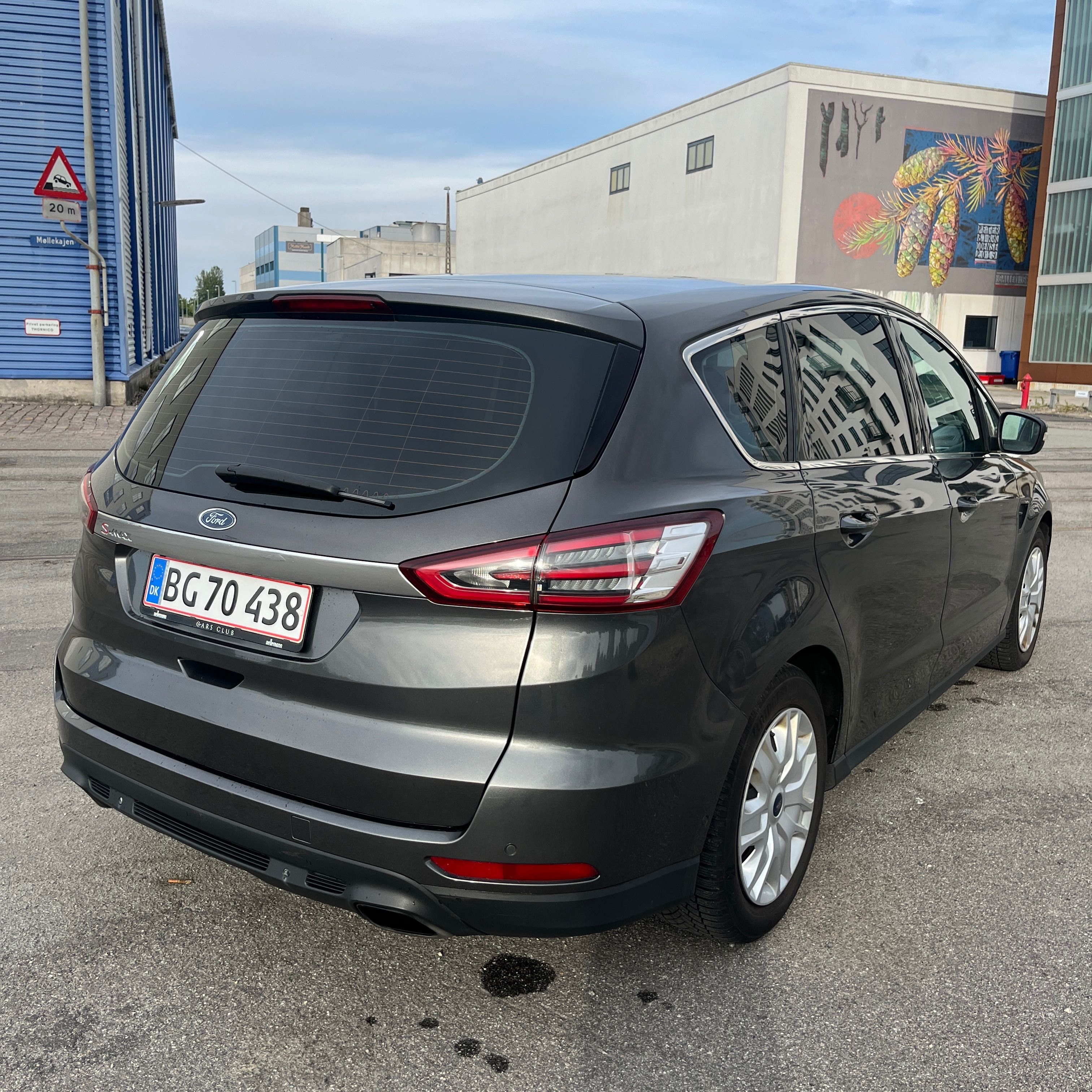 Ford S-Max w świetnym stanie z Danii
