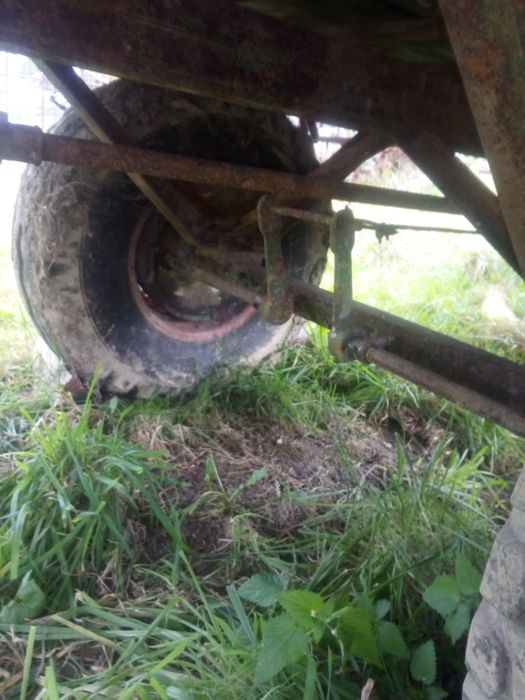 Sprzedam rozrzutnik,przyczepa