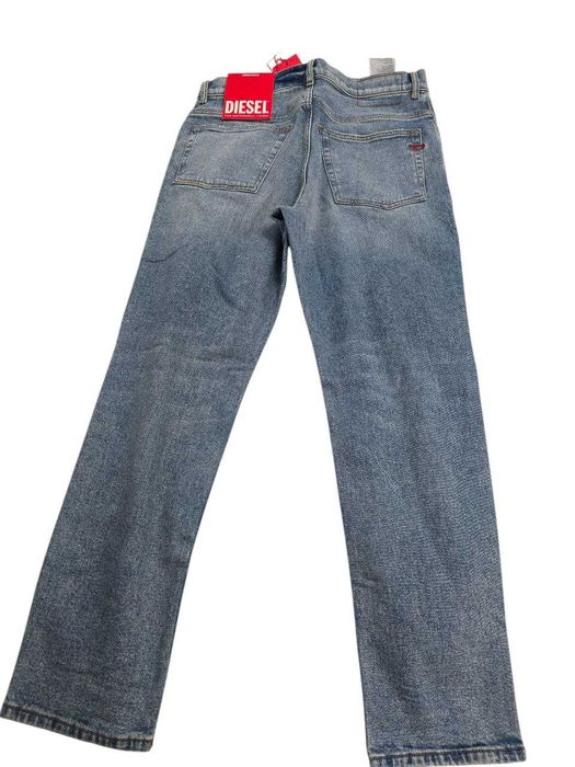 джинси Diesel D-Fining Tapered Mid Waist Jean Blue 09E86 орігінал