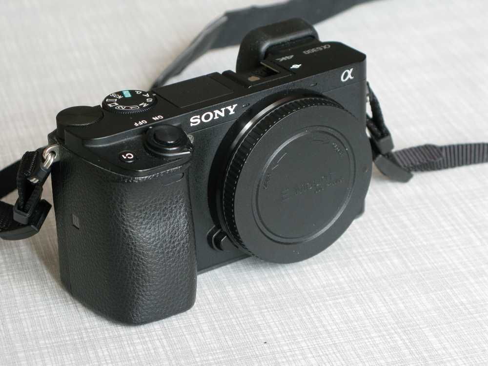 SONY A6300 z pudełkiem - [Warszawa]
