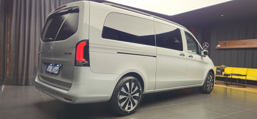 Wynajem wypożyczalnia Bus 9 osobowy Mercedes Vito