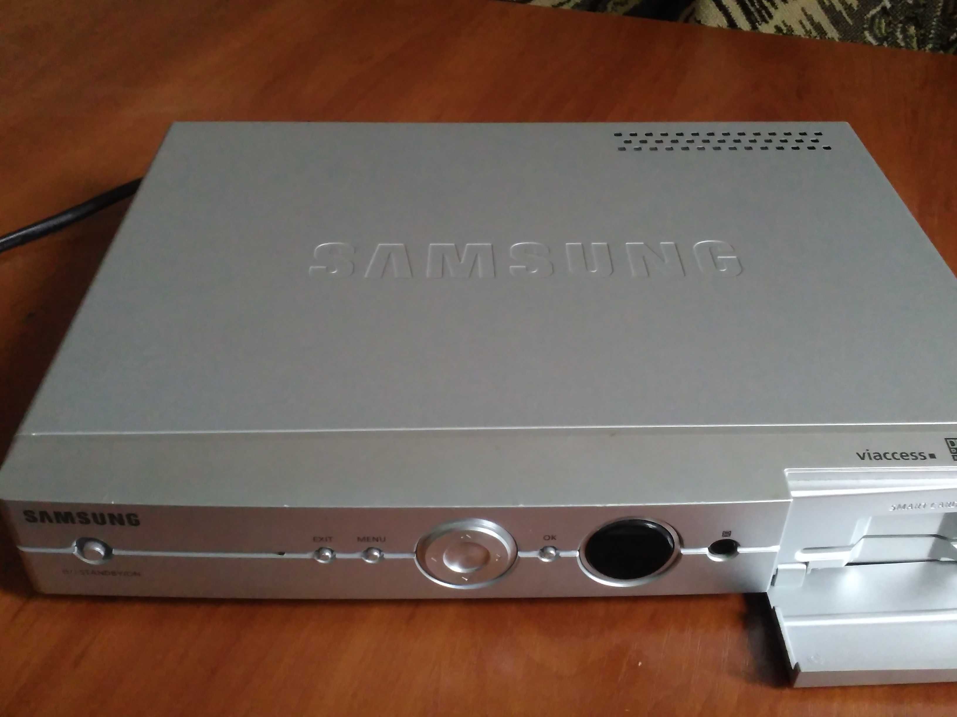 Спутниковый тюнер Samsung DSB s300v