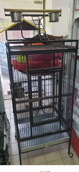 Diversas Gaiolas em loja