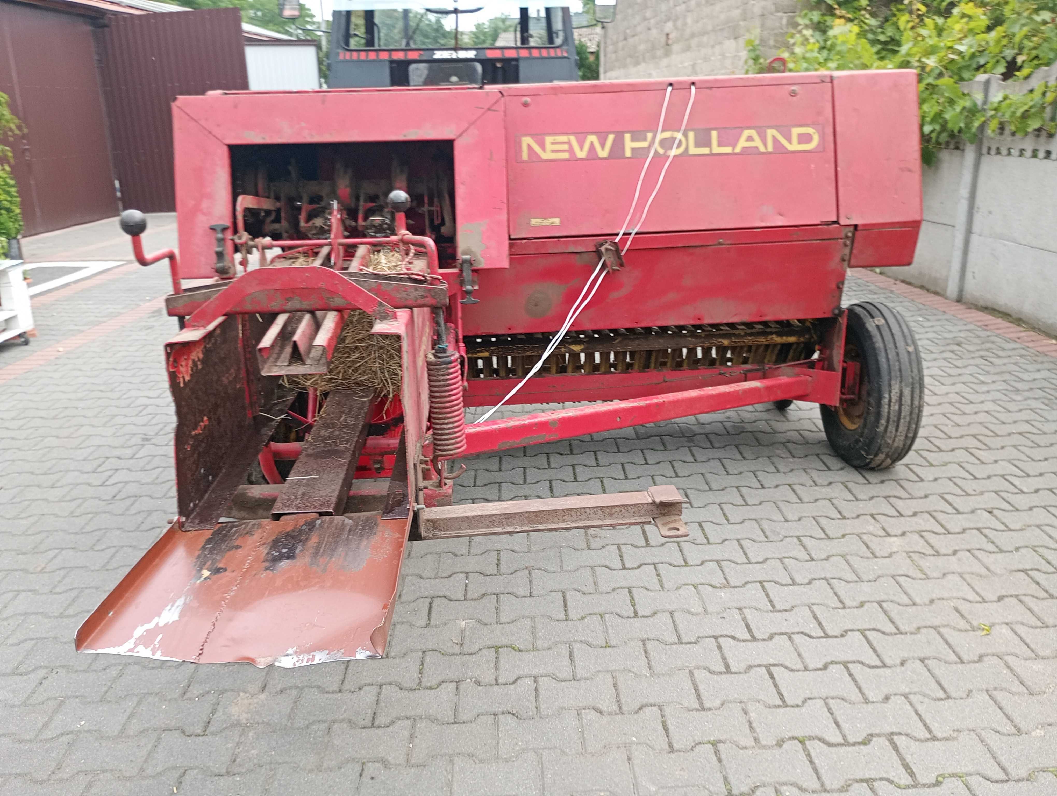 Prasa New Holland 276