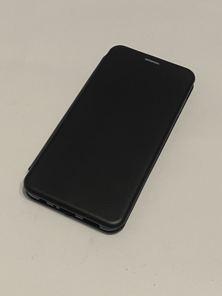 Чехол Samsung A04 / A045 Книга защитная с магнитом
