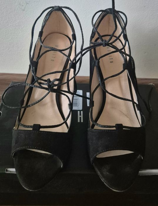 Sandały na obcasie Mohito 36