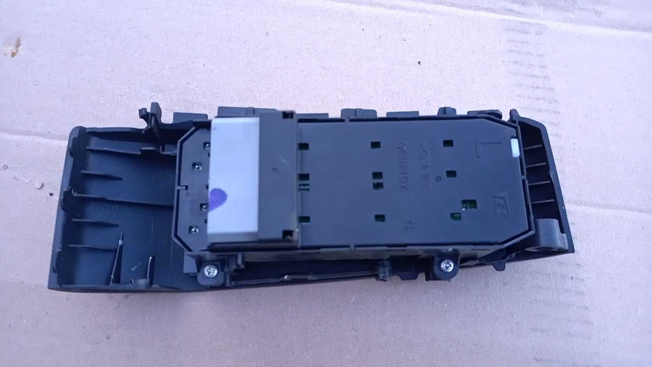 Przełącznik szyb Honda Jazz III lift