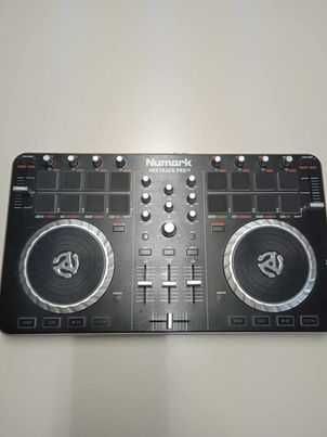 konsola DJ NUMARK mixtrack pro 2