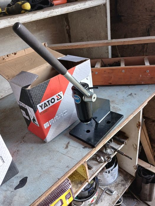 Заклепувач і розклепувач ланцюгів