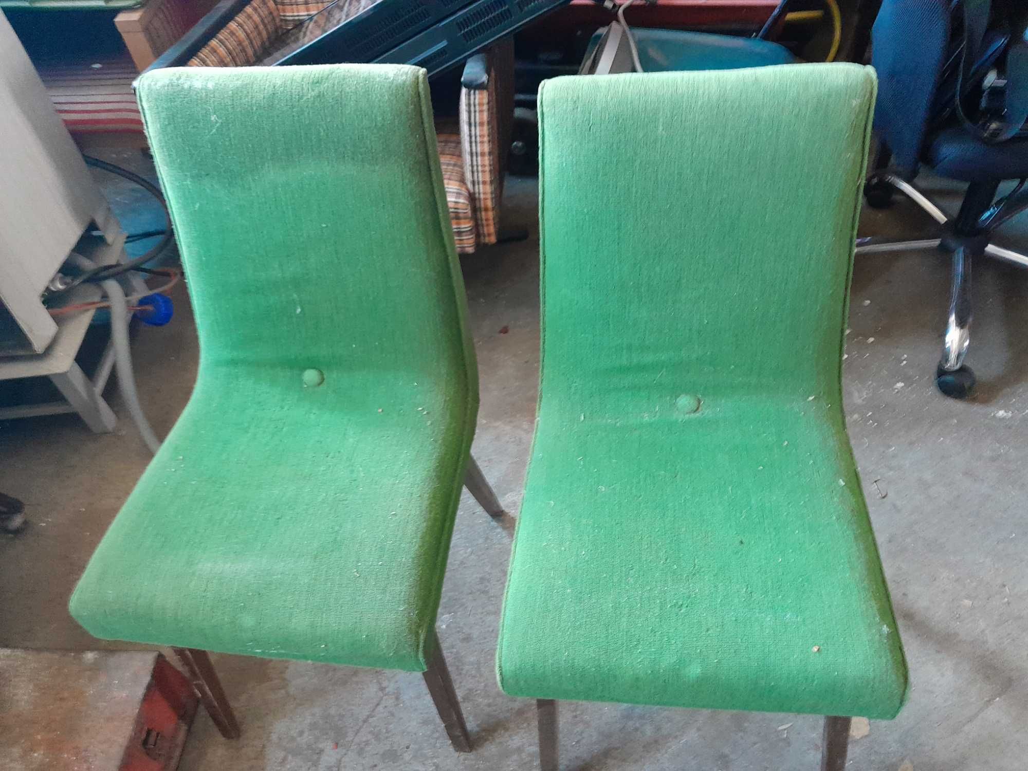 Krzesła z okresu PRL-u