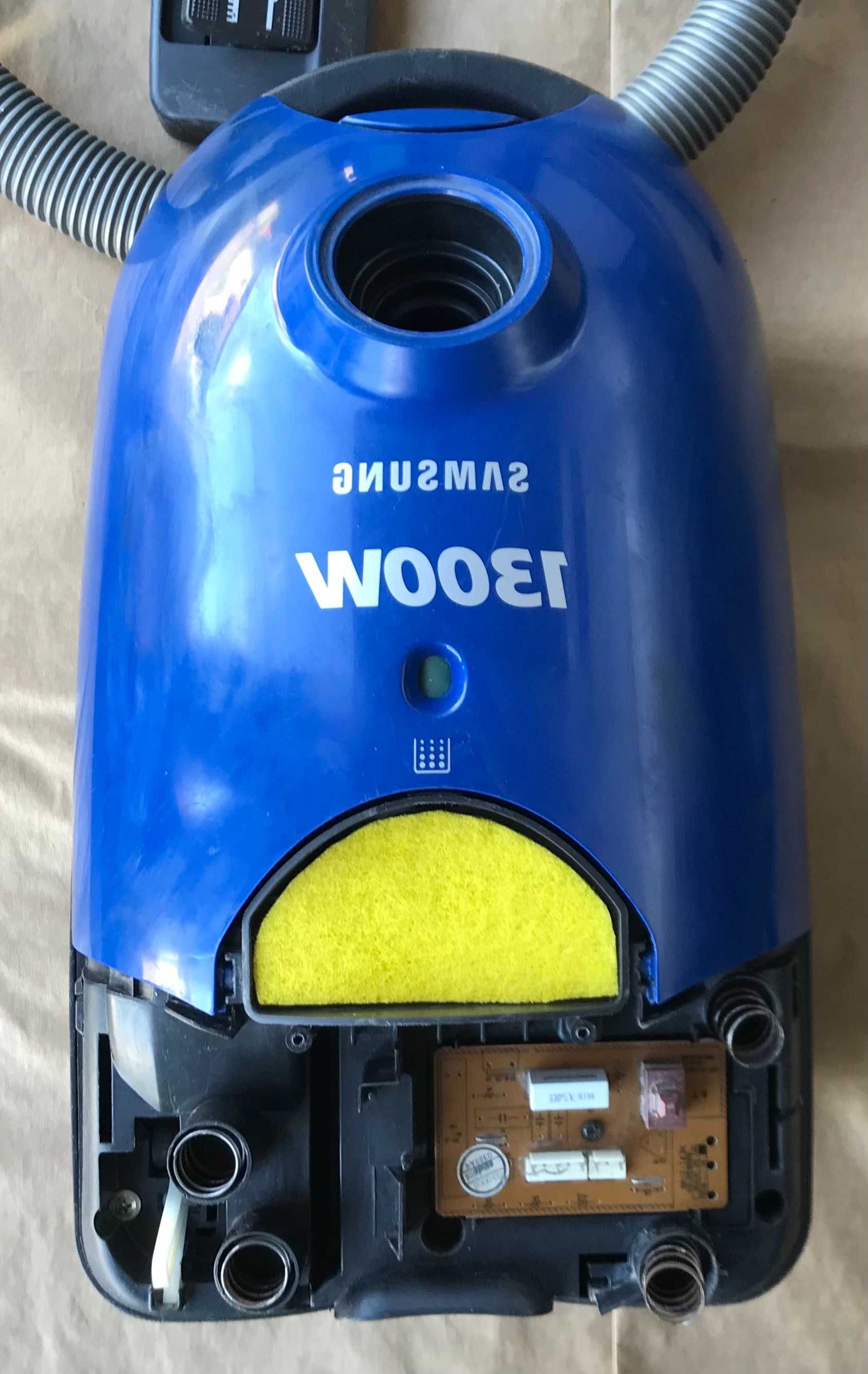 Пылесос SAMSUNG 1300W