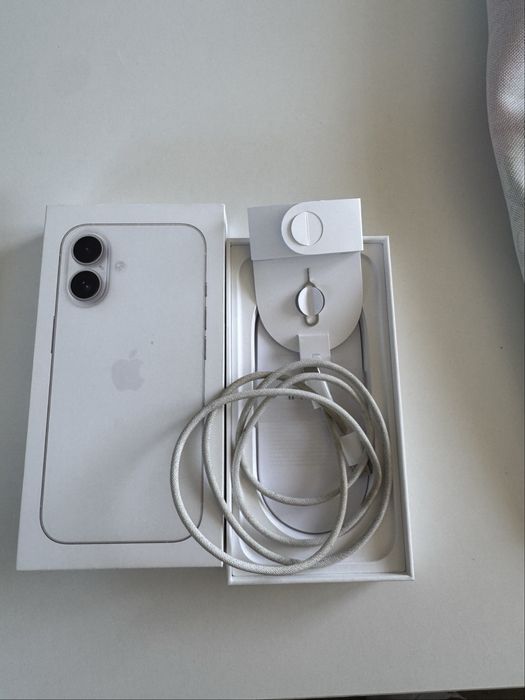 Iphone 16 gwarancja
