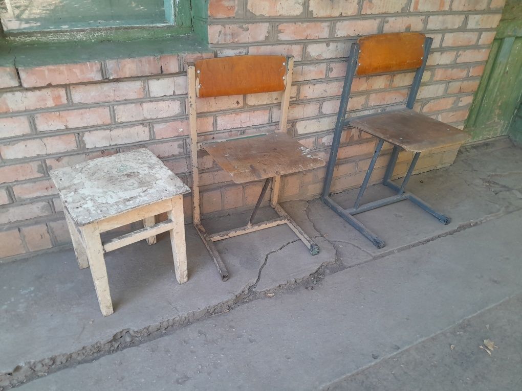 Продам стільці 3 шт