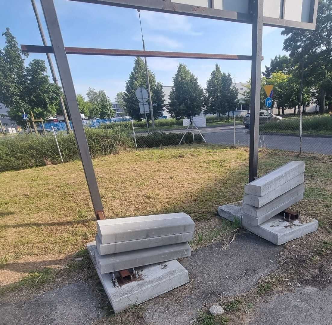 Baner reklamowy 5m x 2,5m - wolnostojący