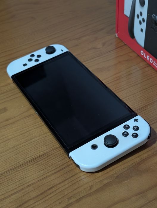 Nintendo Switch OLED - Excelente Estado