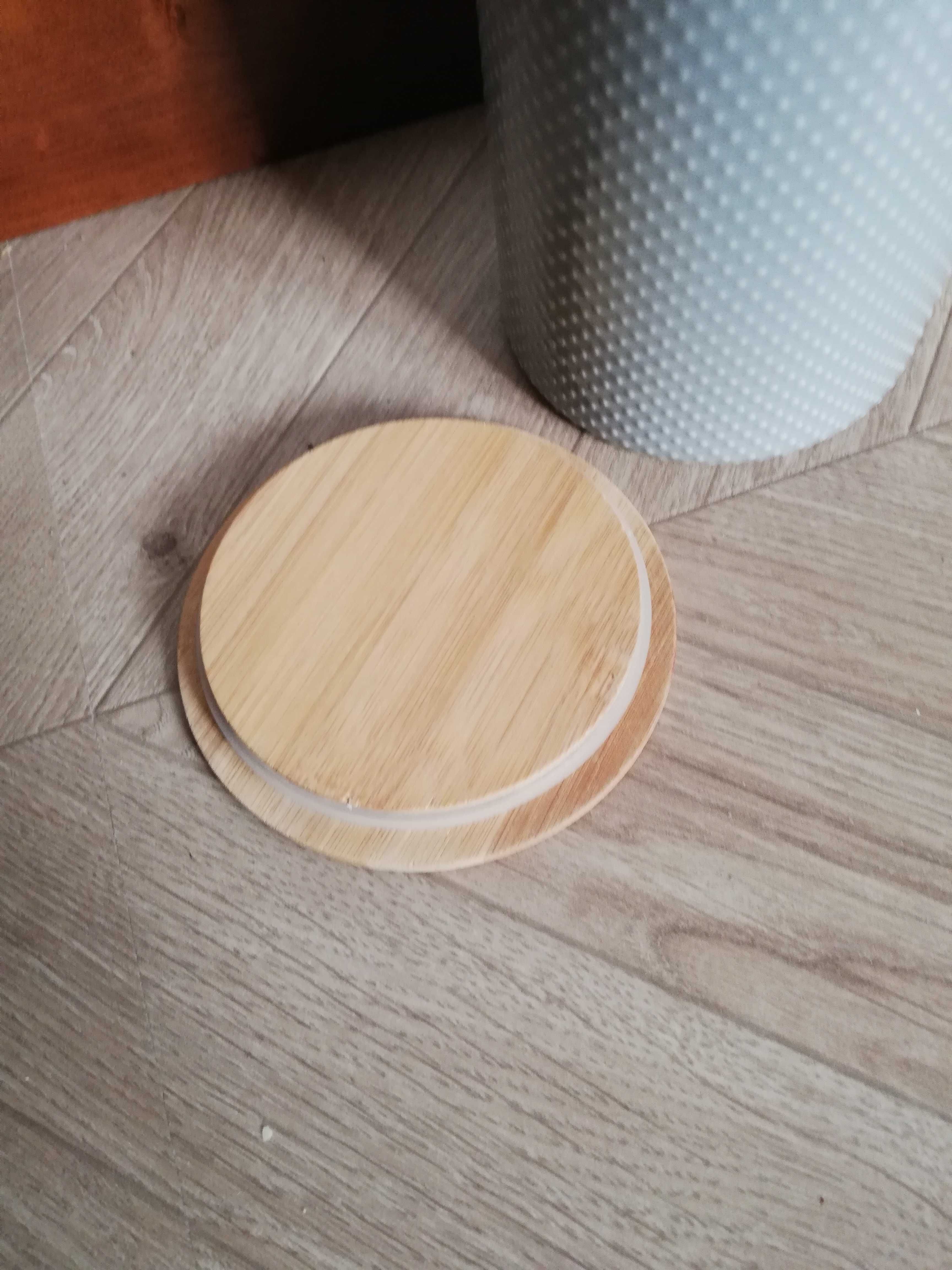 Pojemnik ceramiczny szary z bambusową pokrywką