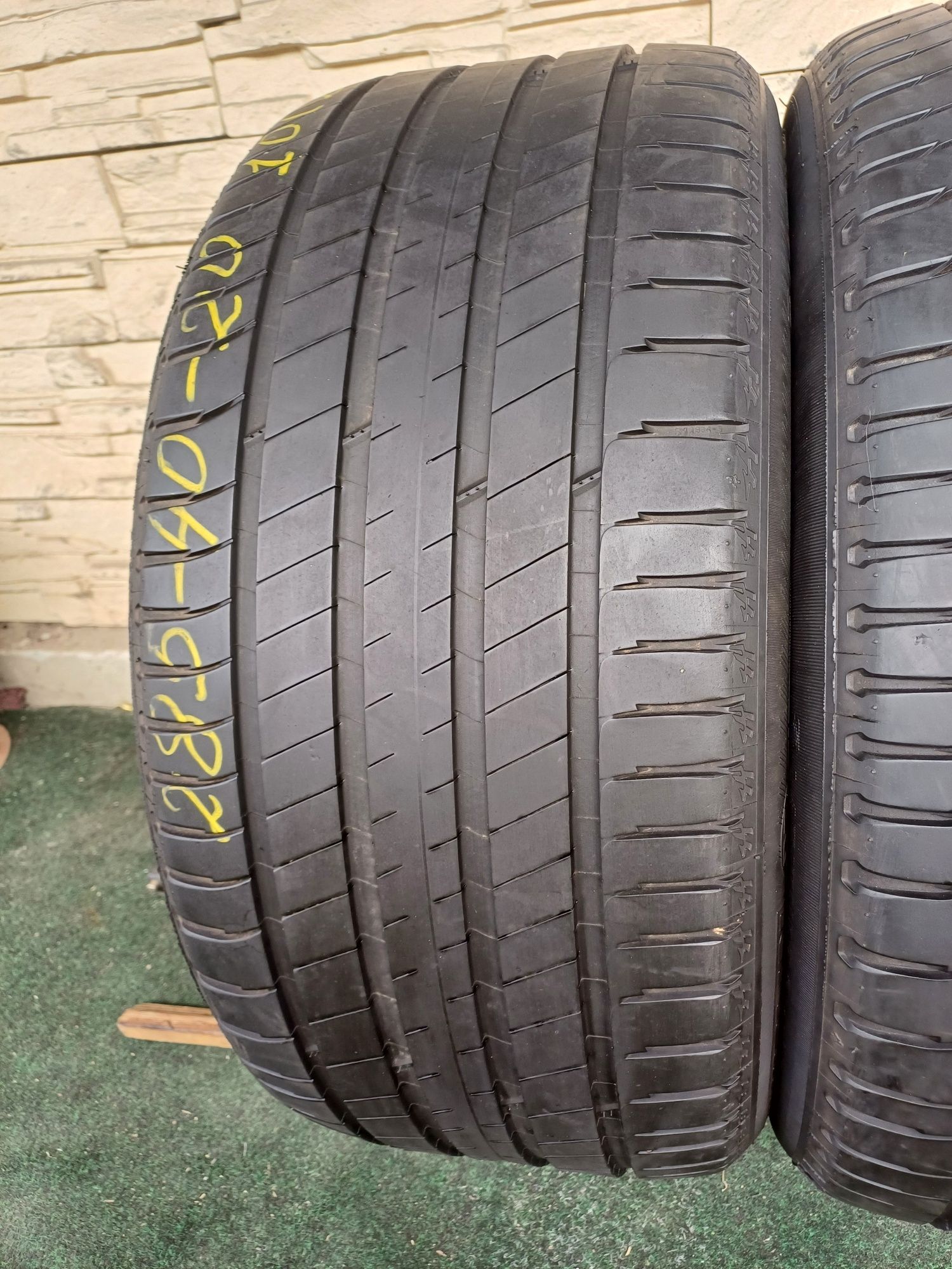 285 40 20 Michelin Latitude Sport3 літні 2шт, 80%