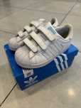Buciki Adidas SUPERSTAR oryginalne HOLO na rzepy roz.30 j.NOWE