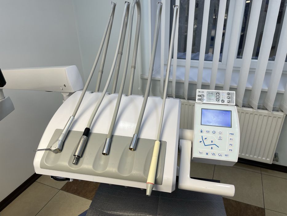 Стоматологічна установка Azimut 500B