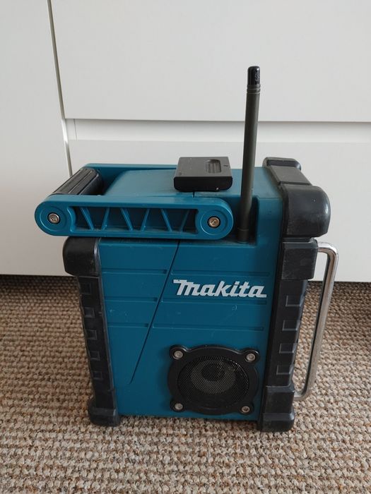 MAKITA dmr102 Radio Budowlane z akumulatorem 18V 3.0Ah SPRAWDŹ