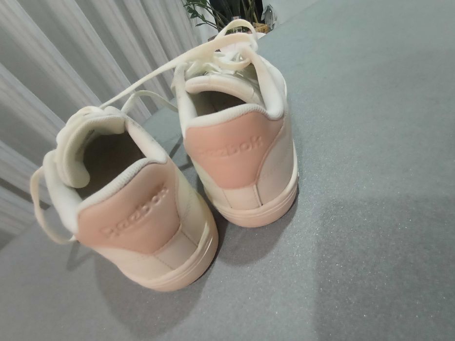 Sapatilhas mulher Reebok tamanho 37 quase novas