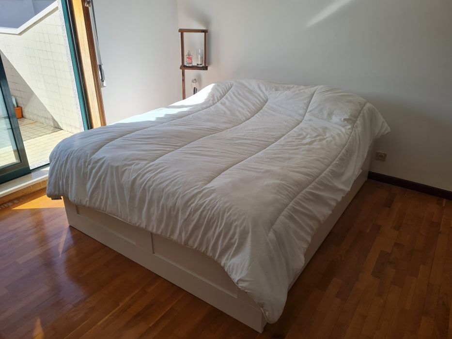 Cama de casal IKEA BRIMNES com colchão