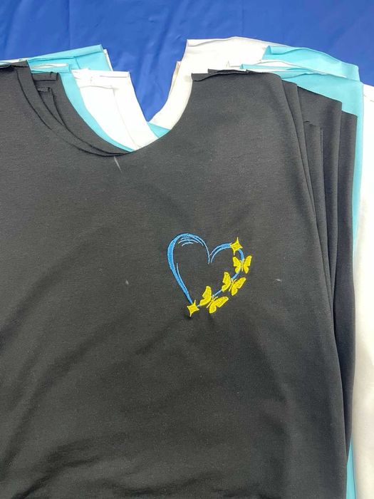 Компьютерная машинная вышивка (крой, готовые изделия, шевроны)