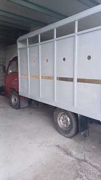 Nissan cabstar  .