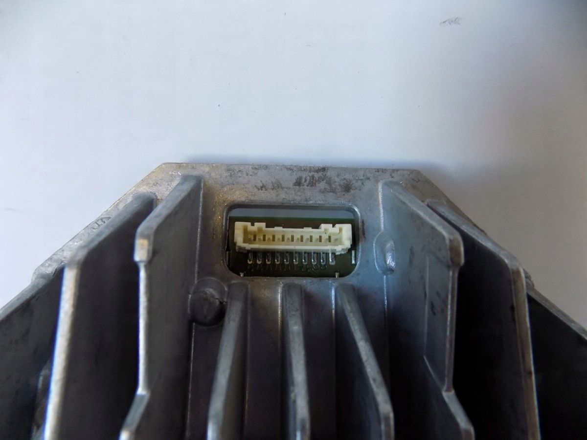 Bmw 2 F45 - moduł led om: D131835 - 12349