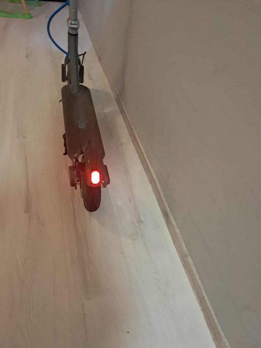 Hulajnoga elektryczna motus scotty 8.5 lite