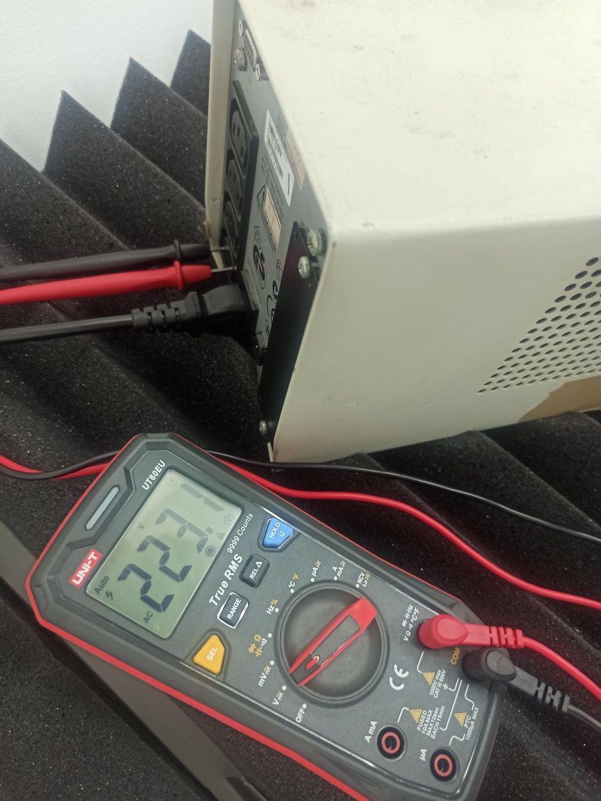 Дбж APC smart ups 700 + 2 батареі