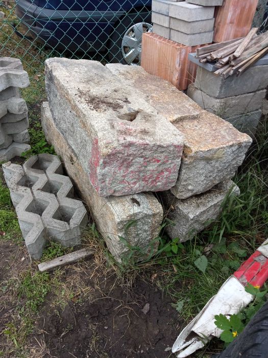 Sprzedam bloki granitowe