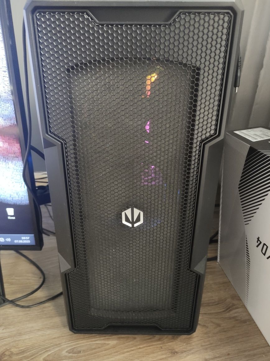 Sprzedam komputer gamingowy z RTX 4070