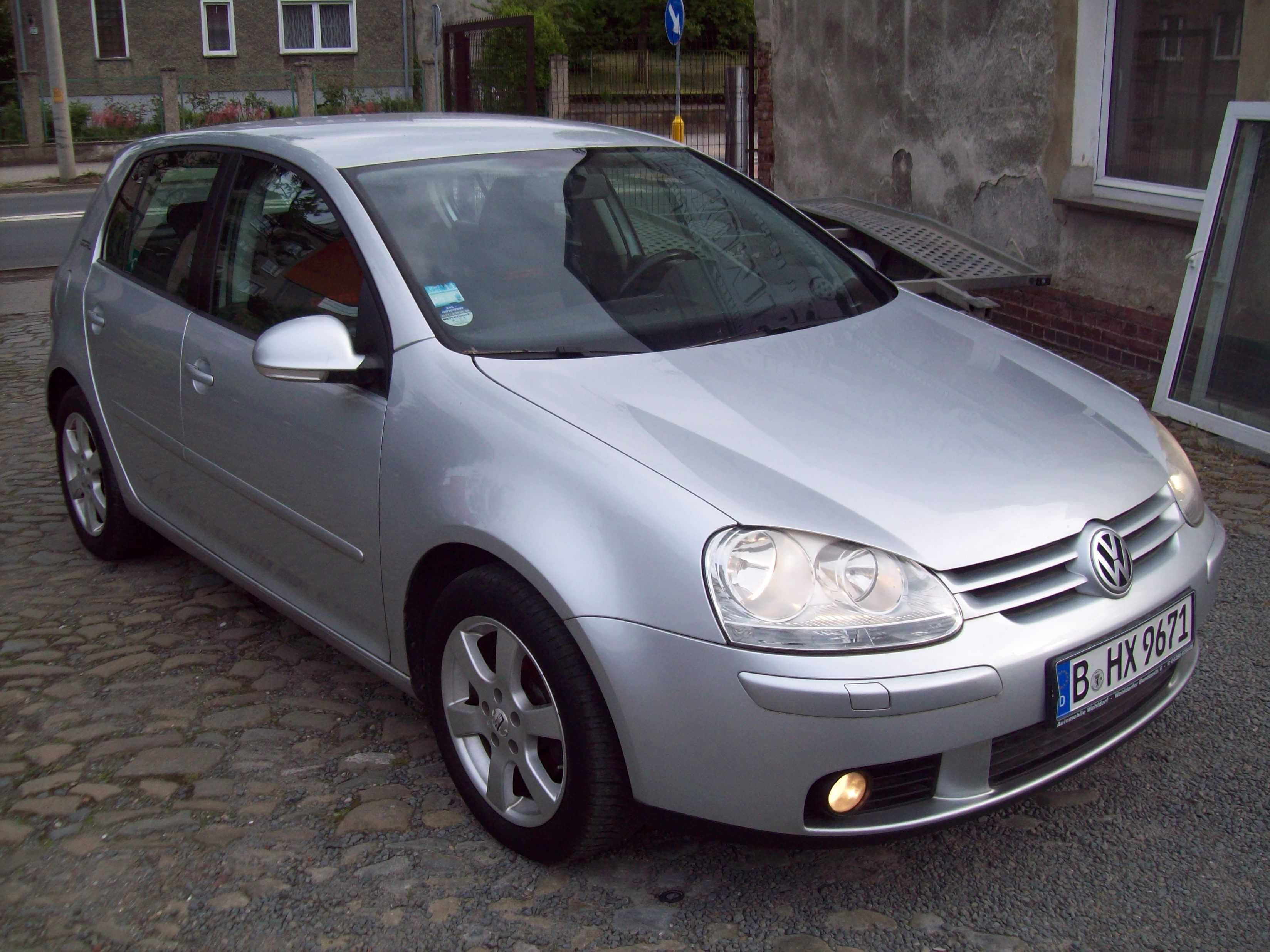 VW GOLF 1,6 MPI/5 drzwi/GOAL/stan b.dobry/
