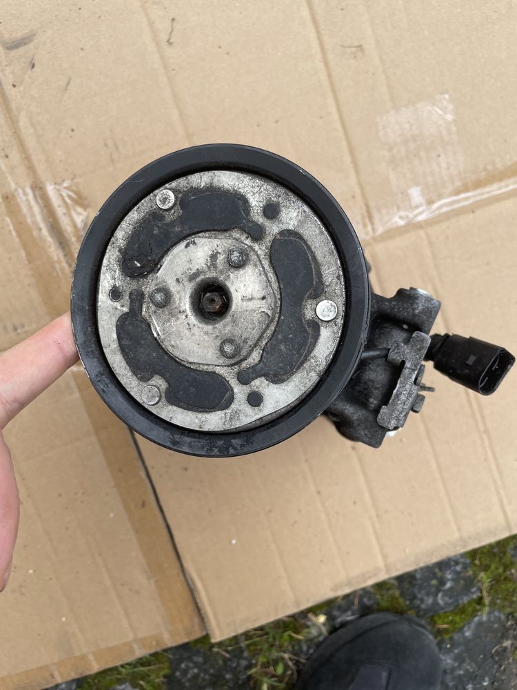 Sprężarka klimatyzacji VW Audi A4 B9 A5 A6 C7 A7 Q7 4M Touareg 3.0 tdi