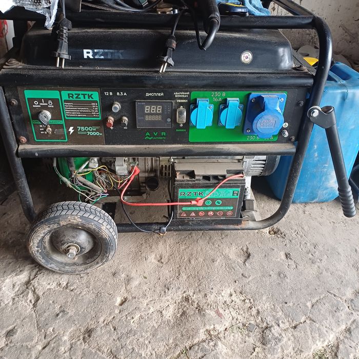 Генератор під розбір , на запчастини