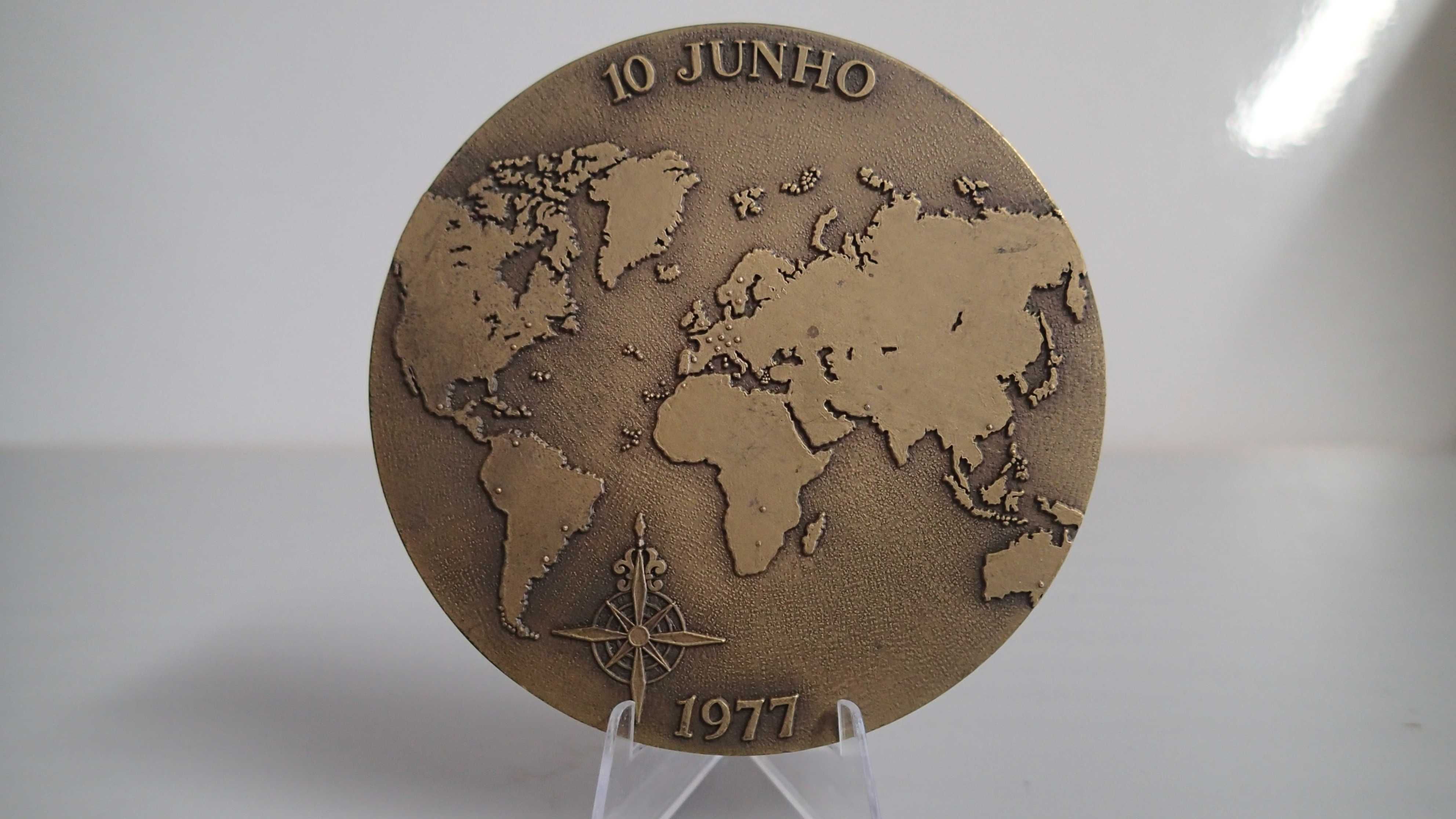 Medalha de Bronze do dia de Camões e das Comunidades Portuguesas 1977