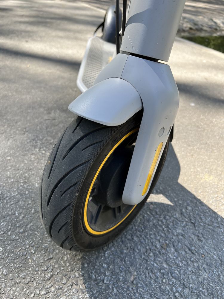 Самокат Ninebot KickScooter MSX G30LE