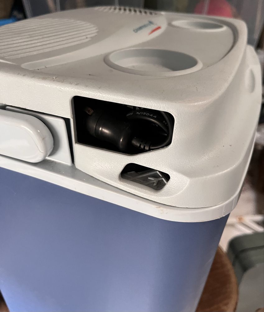 Arca de refrigeração eléctrica Campigaz de 24L