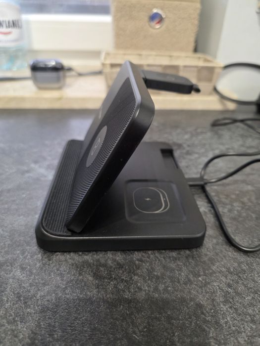 Ładowarka 3w1 bezprzewodowa indukcyjna z zasilaczem. Super cena!