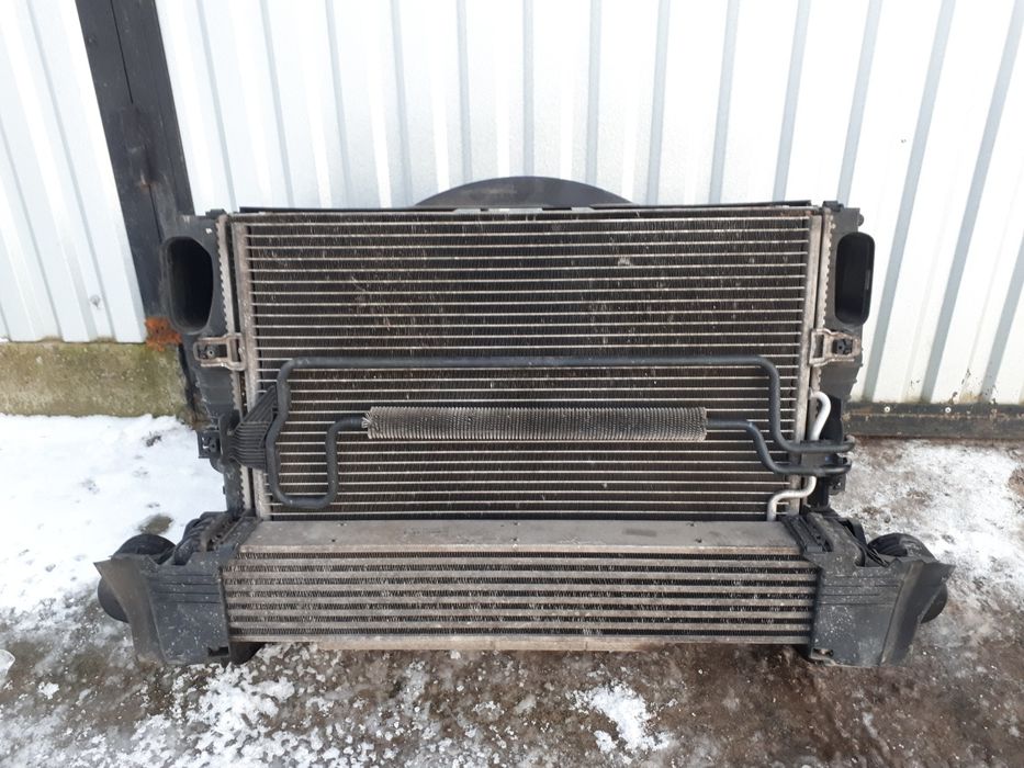 Радіатор охолодження інтеркуллера кондиціонера Mercedes w211 3.0 V6