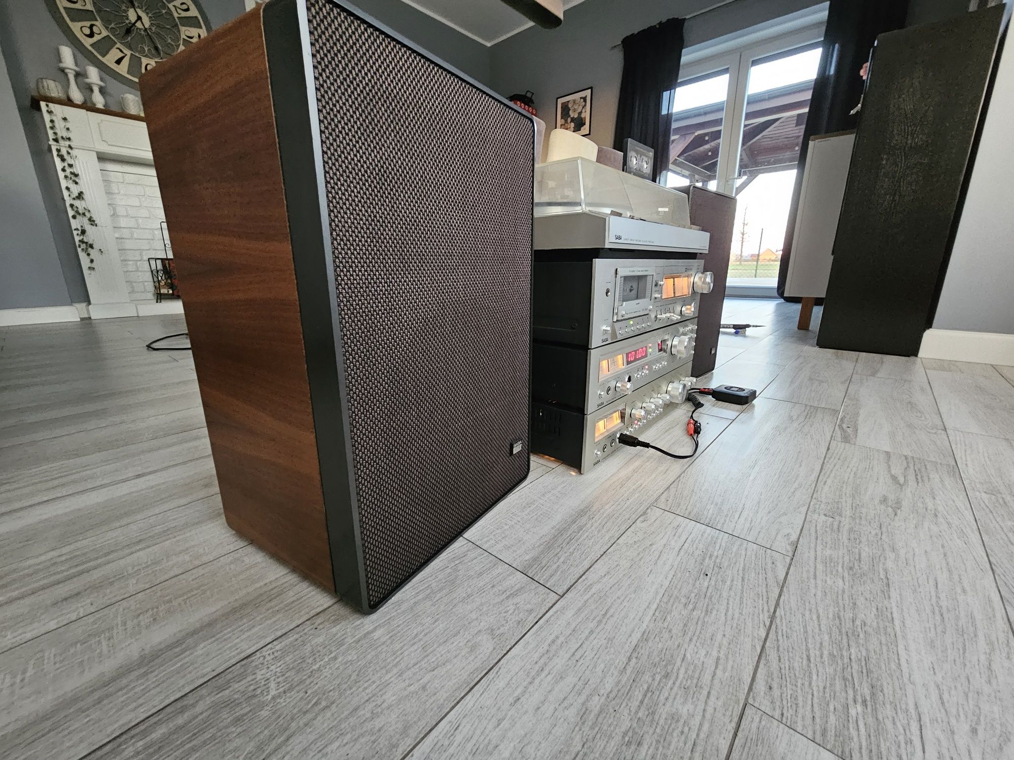 Kolumny Saba box 700