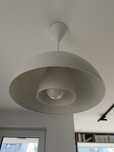 Lampa wisząca nad stoł