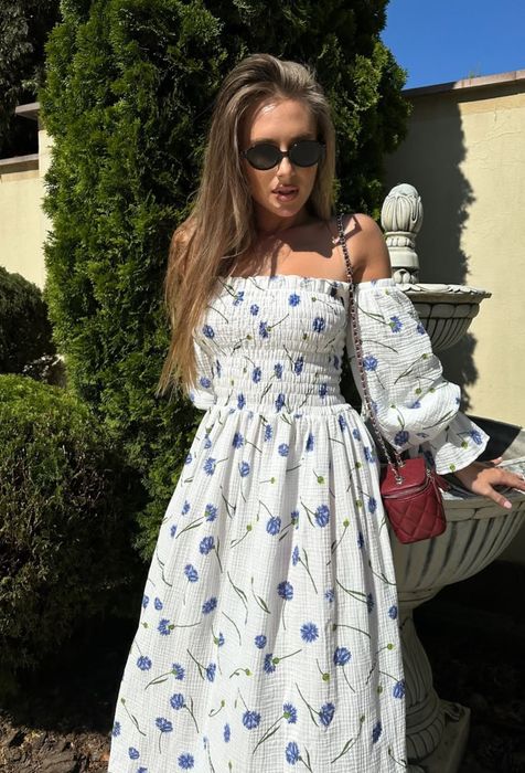 Нова муслінова сукня