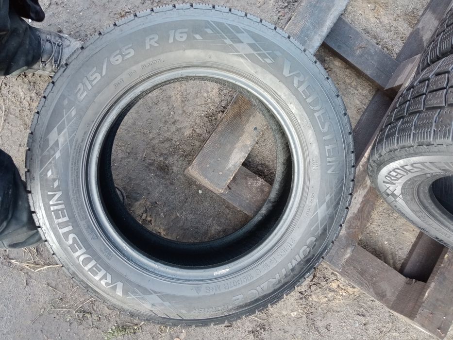 215 65 r16c Vredestein 2019p
