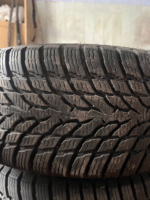 NOKIAN Snowproof 1 225/45/17 91H komplet