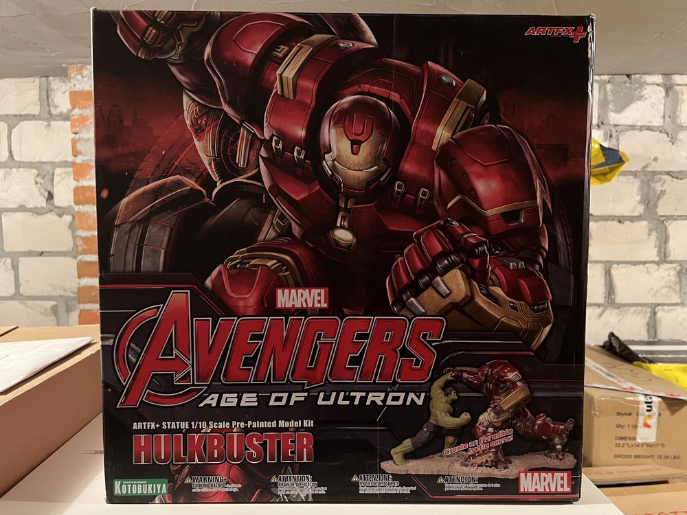 Kotobukiya Avengers Age of Ultron Hulkbuster Iron Man ArtFX+ Statua